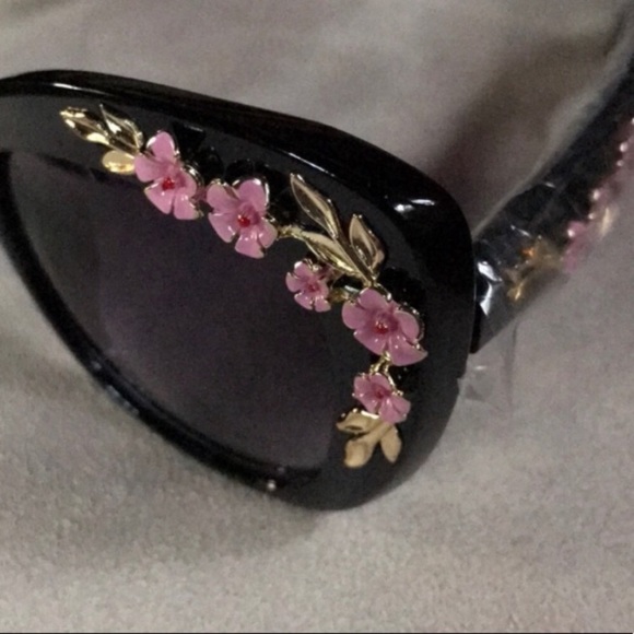 New! Oversized Cat Eye Sunglasses - Picture 7 of 10